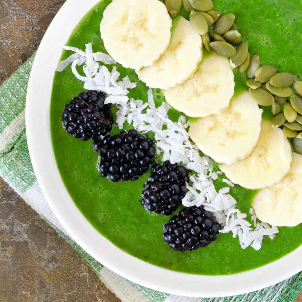 SUPER GREEN SMOOTHIE BOWL